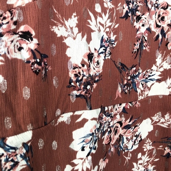 NWOT Mauve Floral Dress With Bell Sleeves - Picture 4 of 7